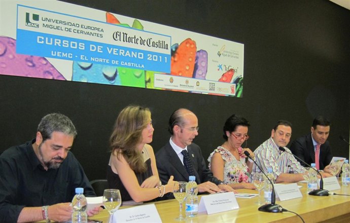 Presentación Del Curso En El Patio Herreriano De Valladolid