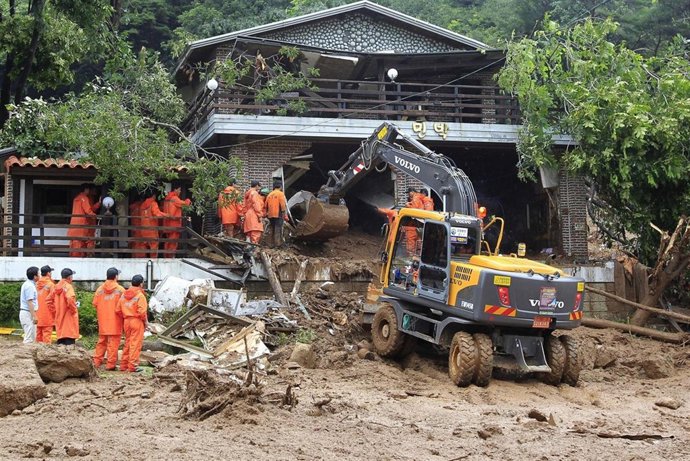 Lluvias Torrenciales En Corea Del Sur