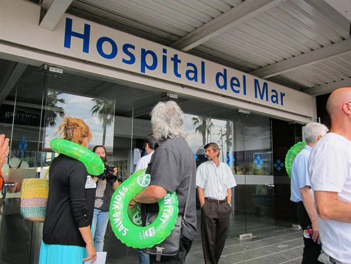 Entrada Del Hospital Del Mar