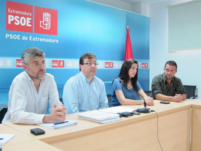 Vara En Rueda De Prensa 