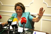 Barberá está "encantada" con que Camps se siente a su lado en las Corts