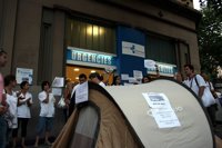 Los Mossos dan consejos a directores de centros de salud ante protestas y acampadas