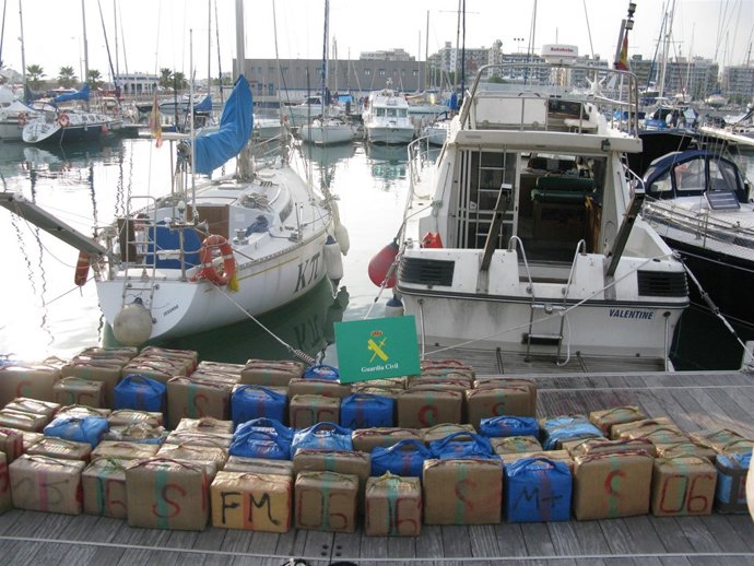 95 Fardos Con Tres Toneladas De Hachis Incautados En La Operación Deja Vu