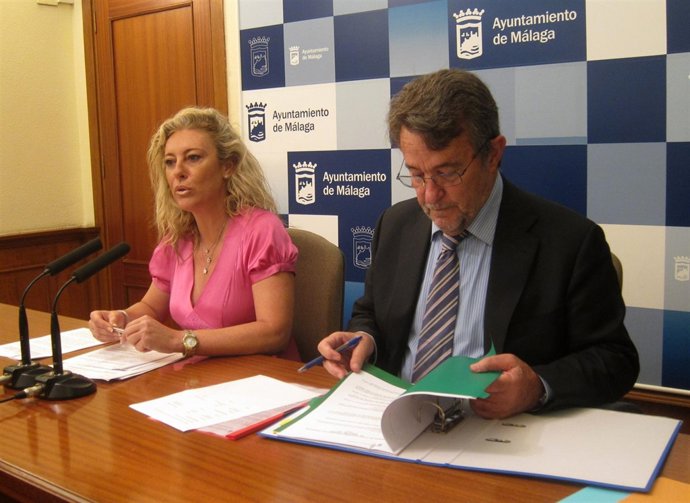 Carolina España Y Diego Maldonado