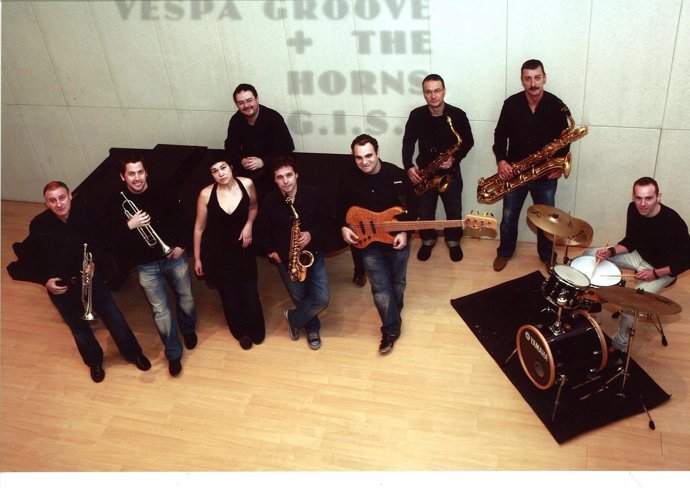 Vespa Groove Y The Horns Gis