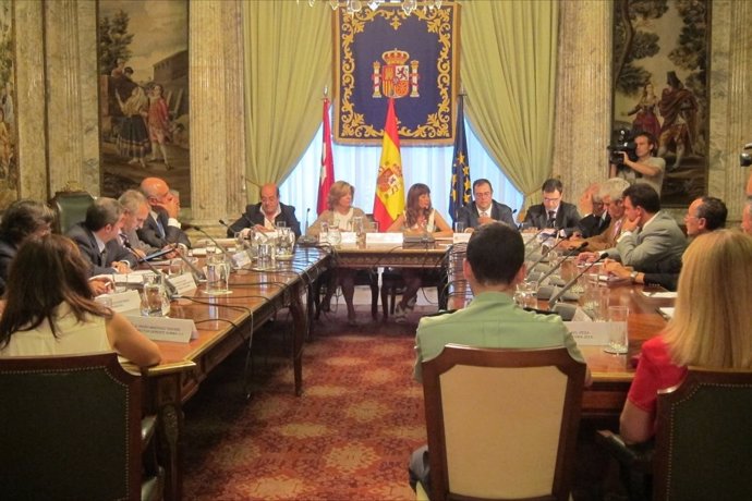 Reunión En Delegación Del Gobierno De Madrid