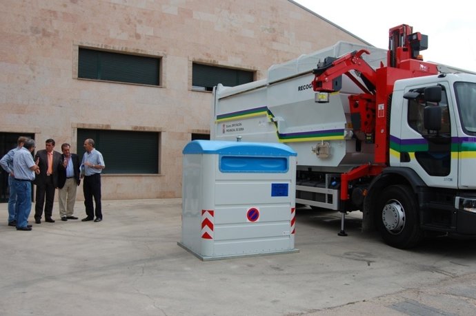 Nuevo Camión De Recogida De Residuos