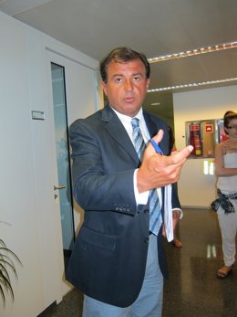 El Conselleiro Javier Guerra En Vigo.