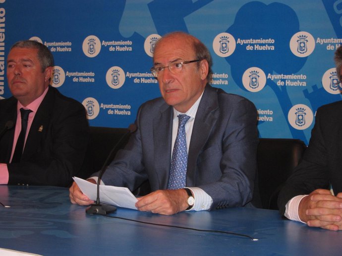 El Alcalde De Huelva, Pedro Rodríguez, En Rueda De Prensa