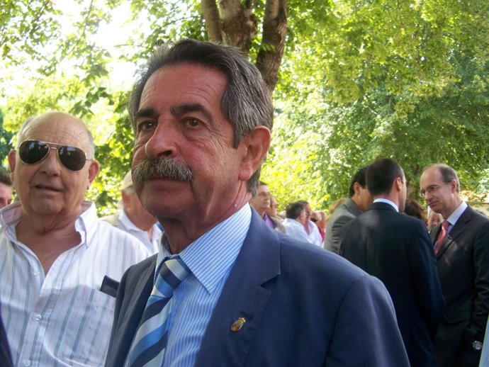 Miguel Ángel Revilla