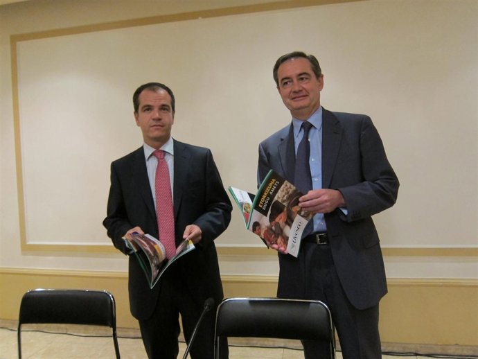 Directivos Del Grupo Uvesco.