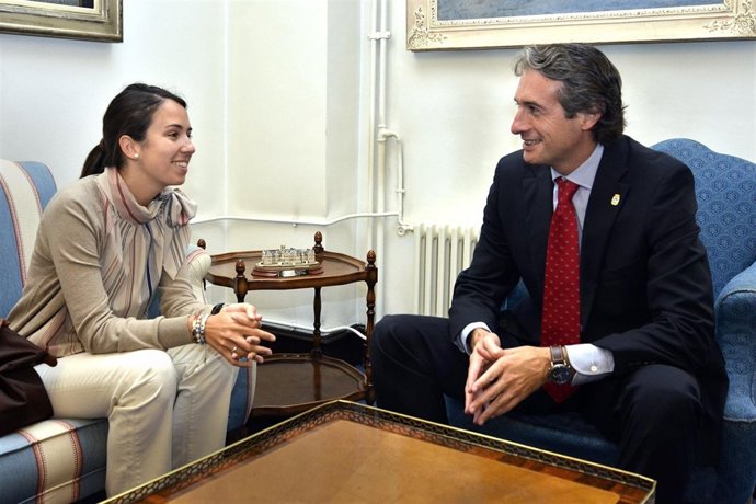 María Teresa Portilla Y El Alcalde De Santander 
