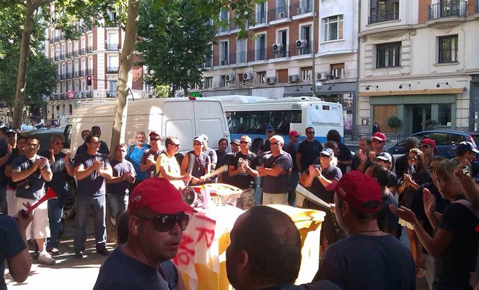 Trabajadores De Gadir Solar Viajan A Madrid Para Reunirse Con Aurantia
