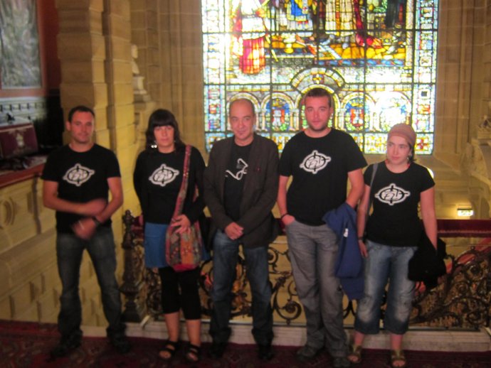 Martin Garitano Con La Delegación De Jóvenes Acusados De Pertenecer A Segi.