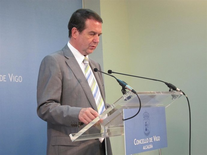 El Alcalde De Vigo, Abel Caballero, En Rueda De Prensa