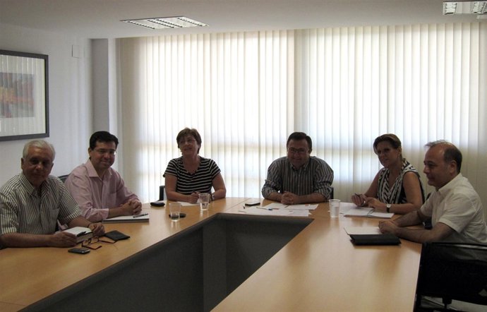 Reunión De Rosa Torres Con Psoe De Malaga