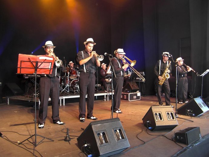 La Banda 'Dixie Rue Del Percebe'