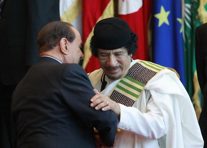 Berlusconi Con Gadafi