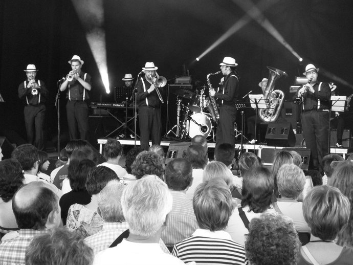 Espectáculo Dixie Rue Del Percebe