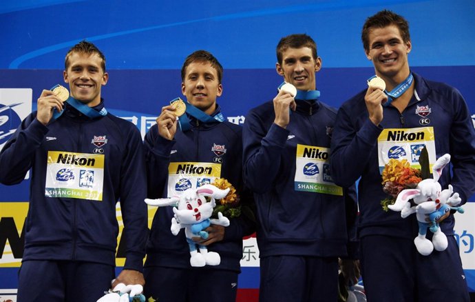 Thoman, Gangloff, Phelps Y Adrian