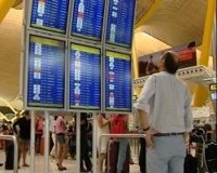 Barajas prevé operar 1.165 vuelos durante este domingo, incluido en la Operación Salida de agosto