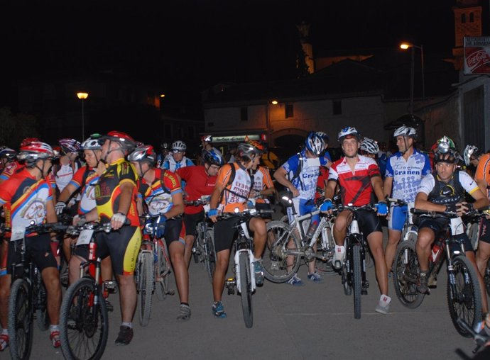 Un Centenar De Ciclistas Participan En La Etapa De Alcubierre