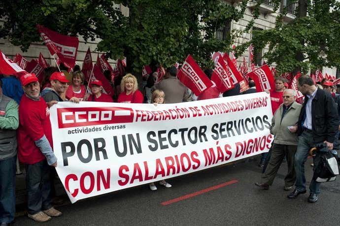 Concentracion De Los Sindicatos CCOO  Y UGT