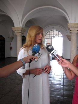 La Concejal De Turismo Y Promoción Del Ayuntamiento De Córdoba, Rosario Alarcón 