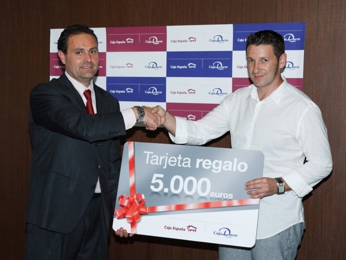 Entrega Del Cheque De 5.000 Euros