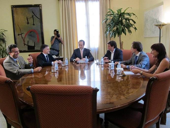 Reunión Govern Y Ayuntamiento De Palma Con Acciona