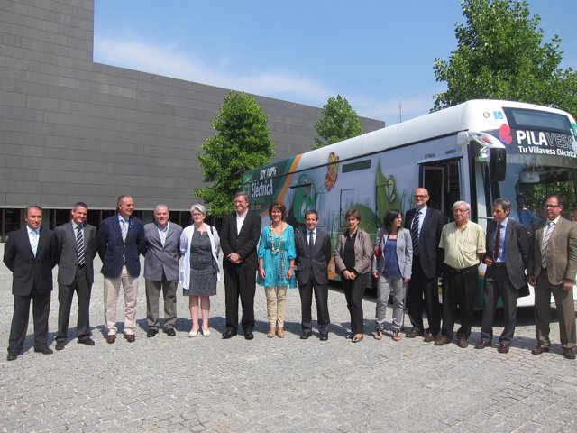 Presentación Del Autobús Cien Por Cien Eléctrico En Pamplona.