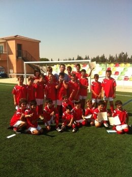 Participantes Del Campus De Fútbol Base 'Villa De Moraleja'