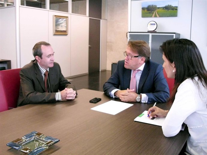 Antonio García Pierre, Víctor Del Moral Y Marta García García