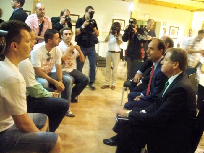 Reunión Con Los Trabajadores De NPB