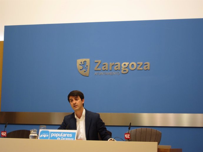 El Portavoz Adjunto Del PP En El Ayuntamiento De Zaragoza, Pedro Navarro