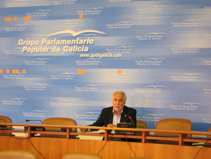 El Diputado Del Ppdeg Miguel Santalices