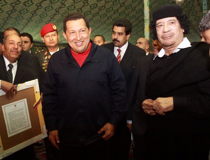 El Presidente Venezolano, Hugo Chávez, Y El Líder Libio, Muamar Gadafi.