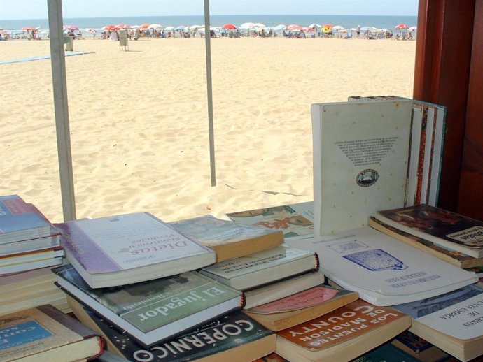 Biblioteca En La Playa De Punta Umbría En Huelva.
