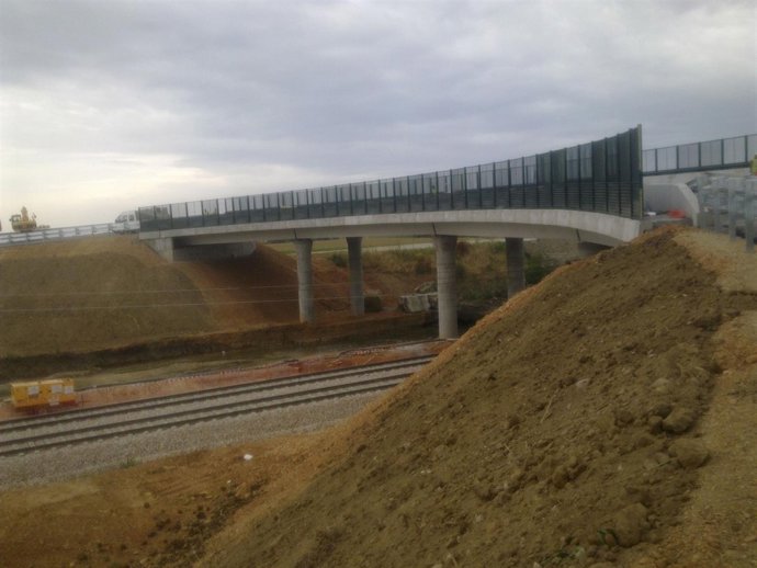 Paso Superior En Palanquinos