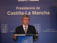 Esteban dice que las críticas del PSOE por la subida de sueldo de varios cargos viene "desde la paranoia y el odio"