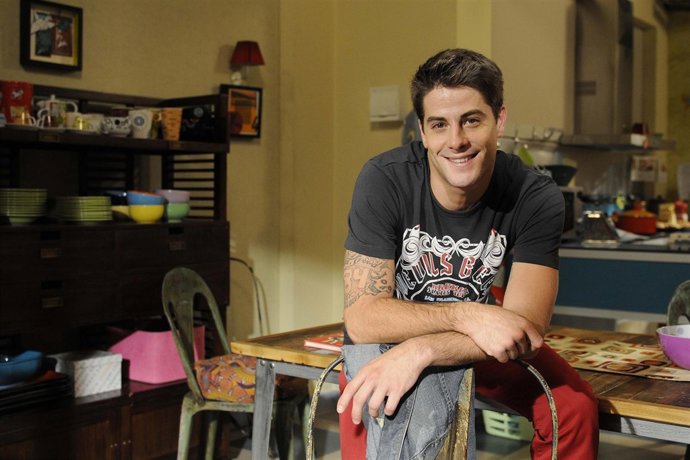 Posado De Luis Fernández 