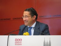 El alcalde de Santiago se muestra "orgulloso" de su candidatura y apela al "fair play" tras la derrota ante Córdoba