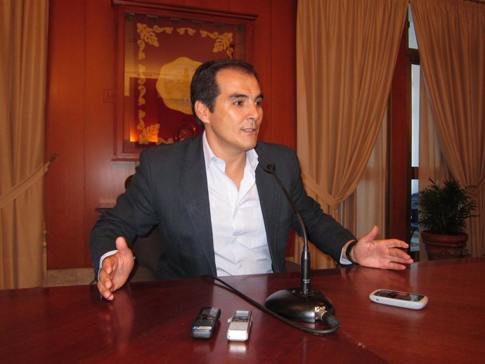 El Alcalde De Córdoba, José Antonio Nieto