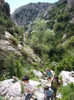 Los Recorridos Por Hoya De Huesca Son Para Todas Las Edades 