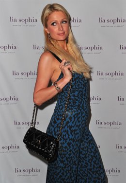 Paris Hilton Posando En Un Photocall