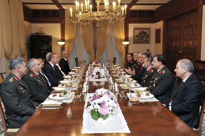 Nueva Cúpula Militar En Turquía