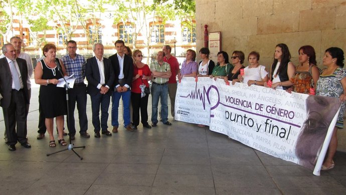 Concentración Contra La Violencia De Género