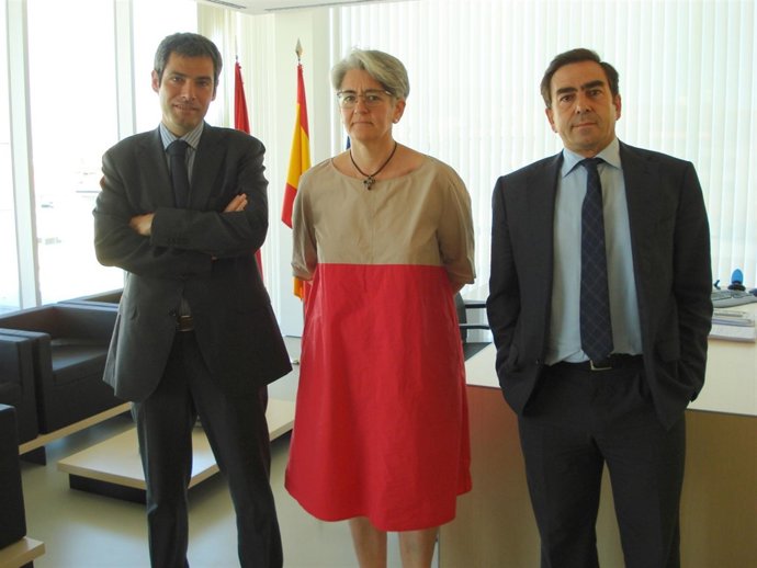 La Consejera Goicoechea, Jorge San Miguel, Y Francisco López De Alda.