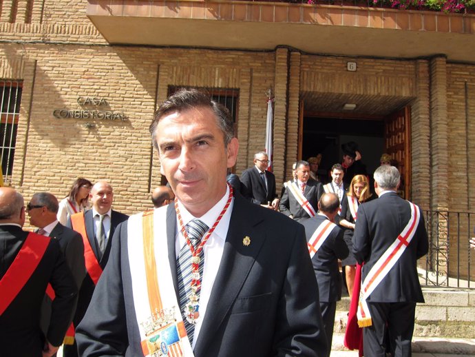 Presidente De DPZ Y Alcalde De Tarazona, Luis Mª Beamonte, En Un Acto En Daroca