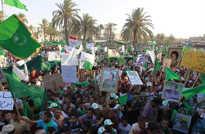 Partidarios De Gadafi En Algún Lugar De Libia